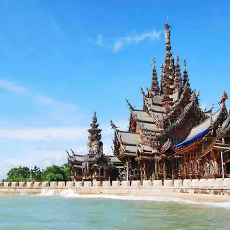 The Palm Sea View Apartment Pattaya