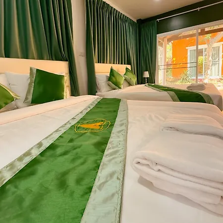Magnitude 6 Bedroom In Pratumnak Pattaya