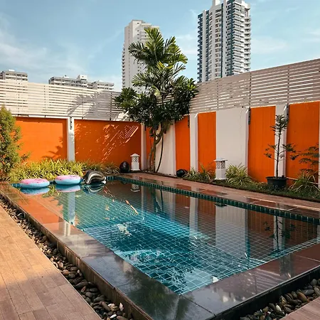 Magnitude 6 Bedroom In Pratumnak * Pattaya