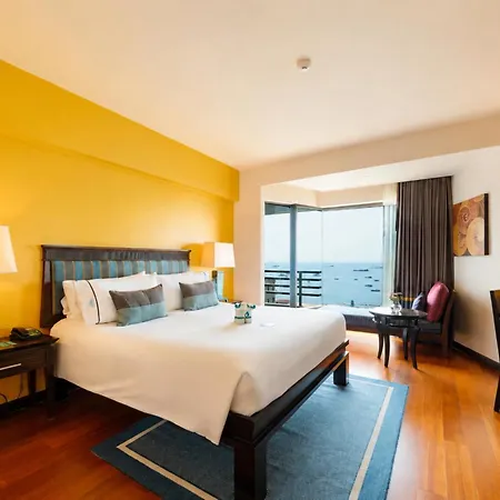รีสอร์ท The Bayview 4*