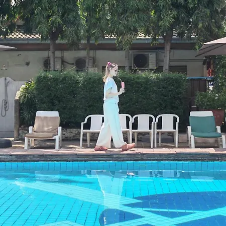 โรงแรม วินด์มิลล์รีสอร์ทโฮเทล พัทยา 4*
