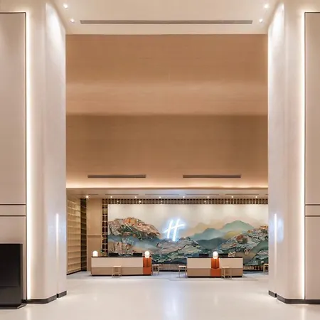 By Ihg Hotel 5*