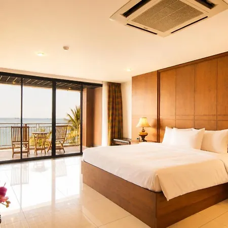 เบย์วอลค์ เรสซิเดนซ์ พัทยา - บาย ไทยวัฒน์ 3* Pattaya