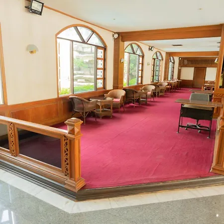 โรงแรม รายัล ทวินส์ พาเลซ