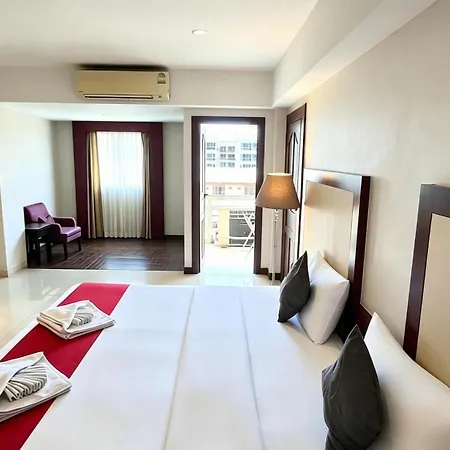 Golden Sea โรงแรม 4*