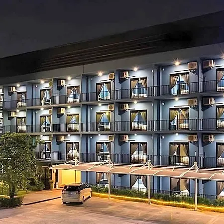 Nine Blue โรงแรม