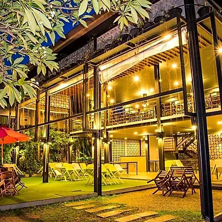 Asleep By Lantana Hotel 3*
