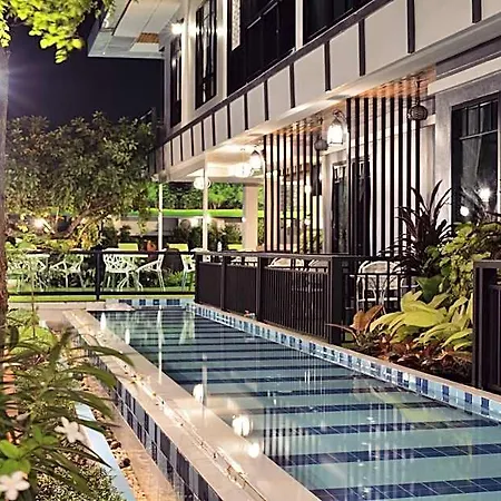 โรงแรม The Tamnan & 4*