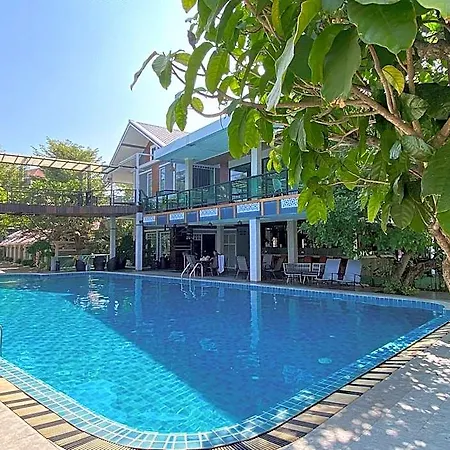 โรงแรม The Tamnan & 4*