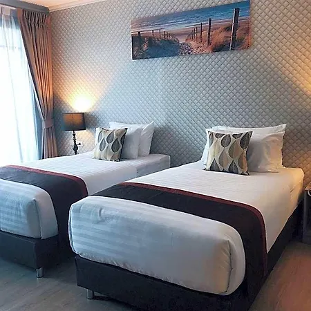 โรงแรม The Tamnan & 4*