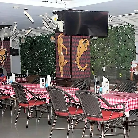 Zip & Restaurant โรงแรม Pattaya