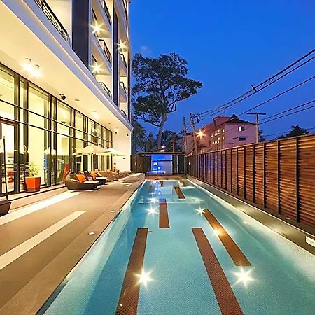 โรงแรม Tsix5 Quarter 5*