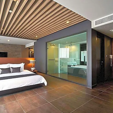 โรงแรม Tsix5 Quarter Pattaya