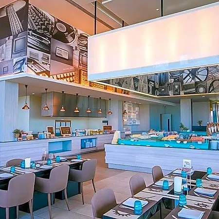 Tsix5 Quarter โรงแรม 5*