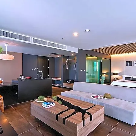 Tsix5 Quarter โรงแรม