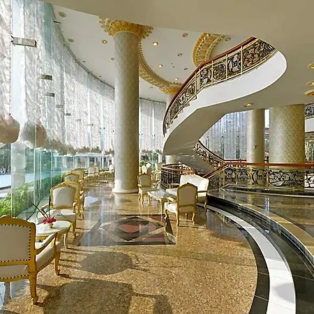 โรงแรม Adriatic Palace
