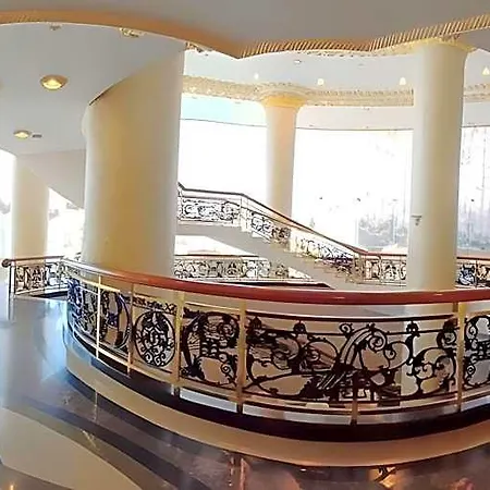 โรงแรม Adriatic Palace
