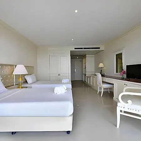 โรงแรม Adriatic Palace 5*