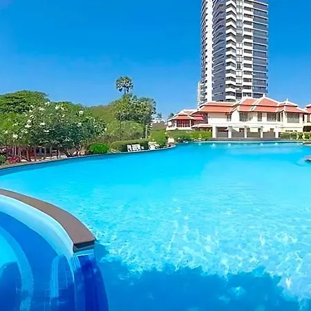 โรงแรม Adriatic Palace