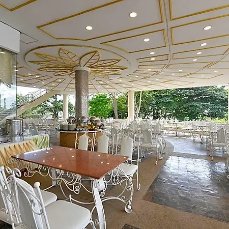Adriatic Palace โรงแรม 5*
