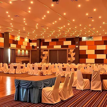Sunday Ja โรงแรม Pattaya