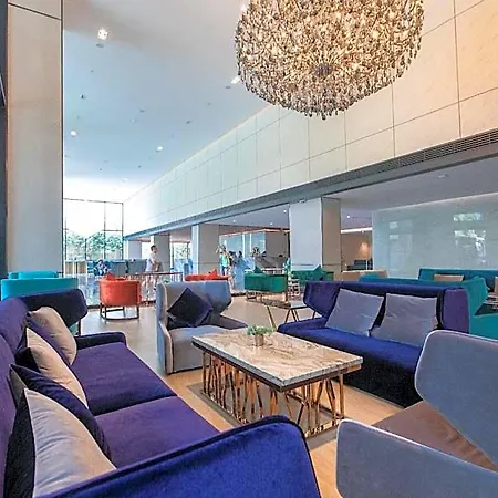 Brighton Grand & Convention Hotel 5*