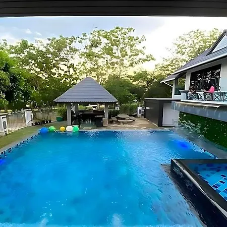 โรงแรม Siriniran 2*