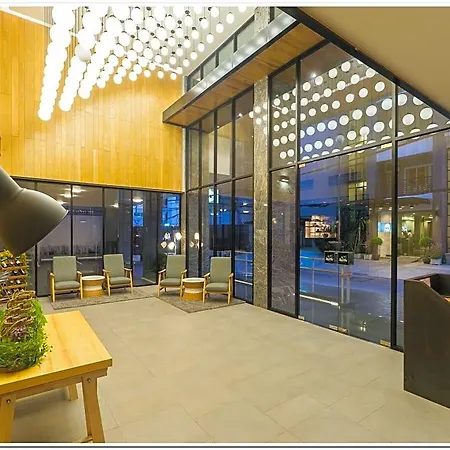 Sea Me Spring Tree (adults Only) โรงแรม Pattaya