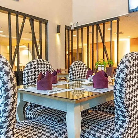 โรงแรม Sea Me Spring Tree (adults Only) 3*