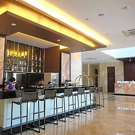 March Hotel