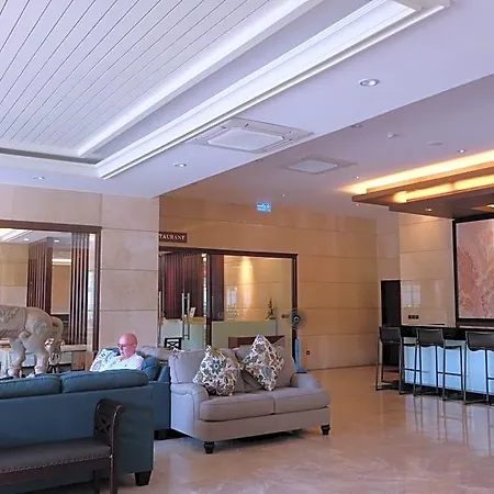 March Hotel