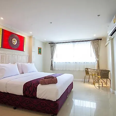 โรงแรม Baan Sila