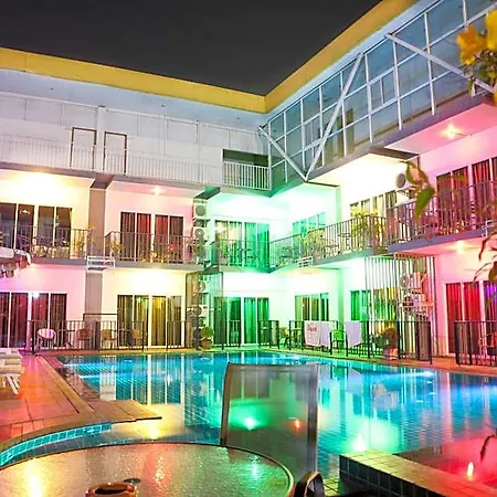 โรงแรม Anantra By Cpg 3*