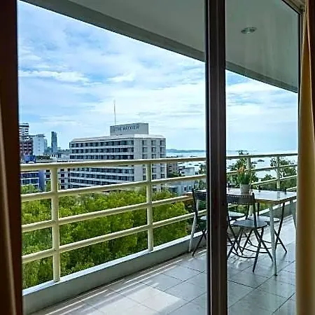 Vtsix At View Talay 6 Hotel 3*
