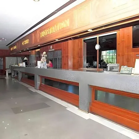 รายัล ทวินส์ พาเลซ 4*