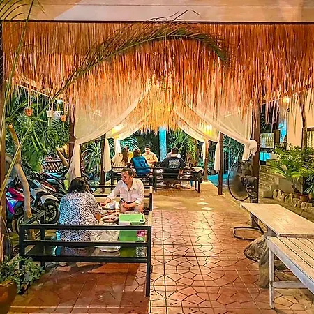 Charat Baanpak Hotel