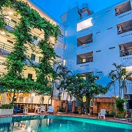 Hotel Sutus Court 1 Pattaya