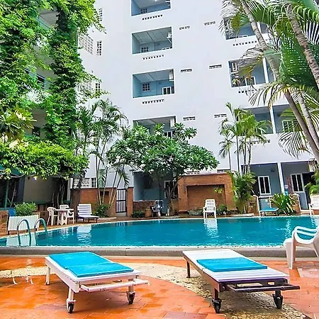 Hotel Sutus Court 1 3*