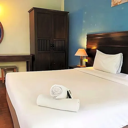 Hotel Sutus Court 1 3*