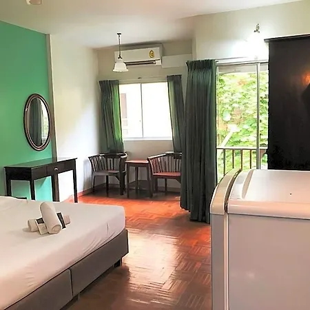 Sutus Court 1 Hotel 3*