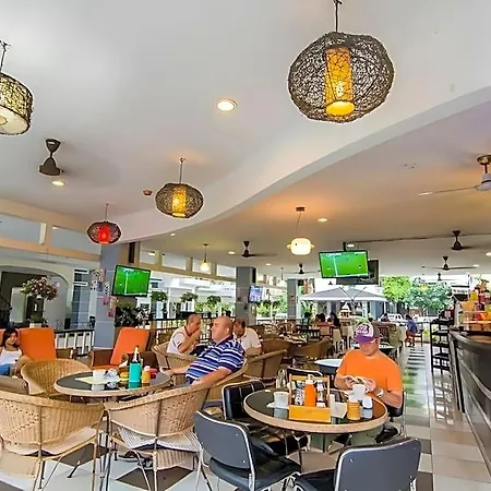 Sutus Court 1 Hotel 3*