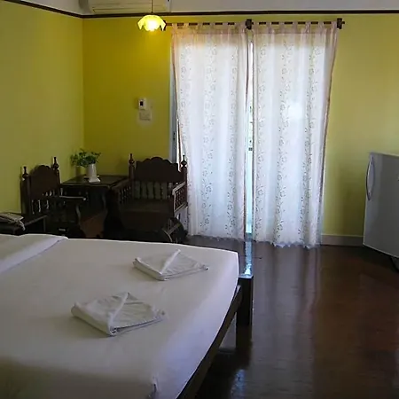 บ้านทะเล โรงแรม