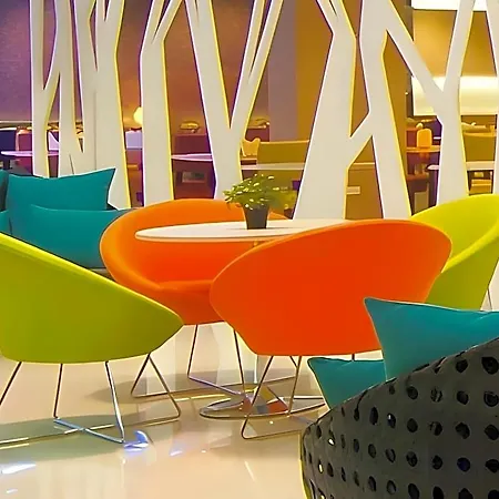 Hotel The 