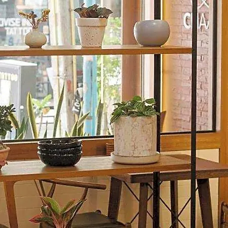 Sureena โรงแรม 2*