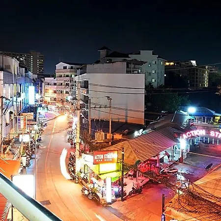 โรงแรม The Links 3*