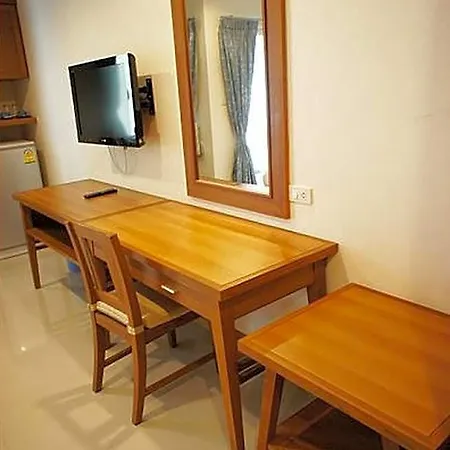 D 2 Hotel