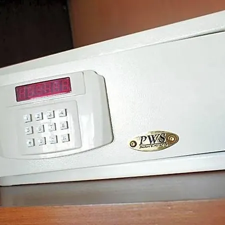 D 2 Hotel