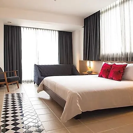 Baboona Beachfront Living Hotel Pattaya