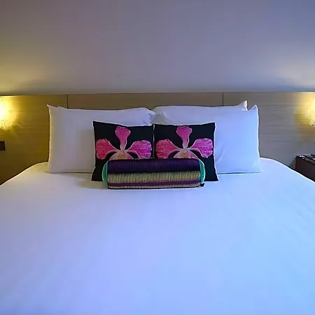 Baboona Beachfront Living Hotel