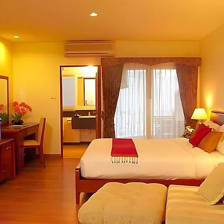 Inn Lk Pavilion Executive Serviced